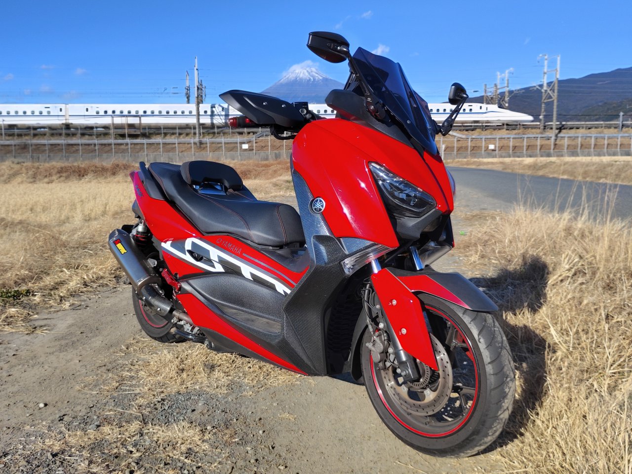 YAMAHA XMAX